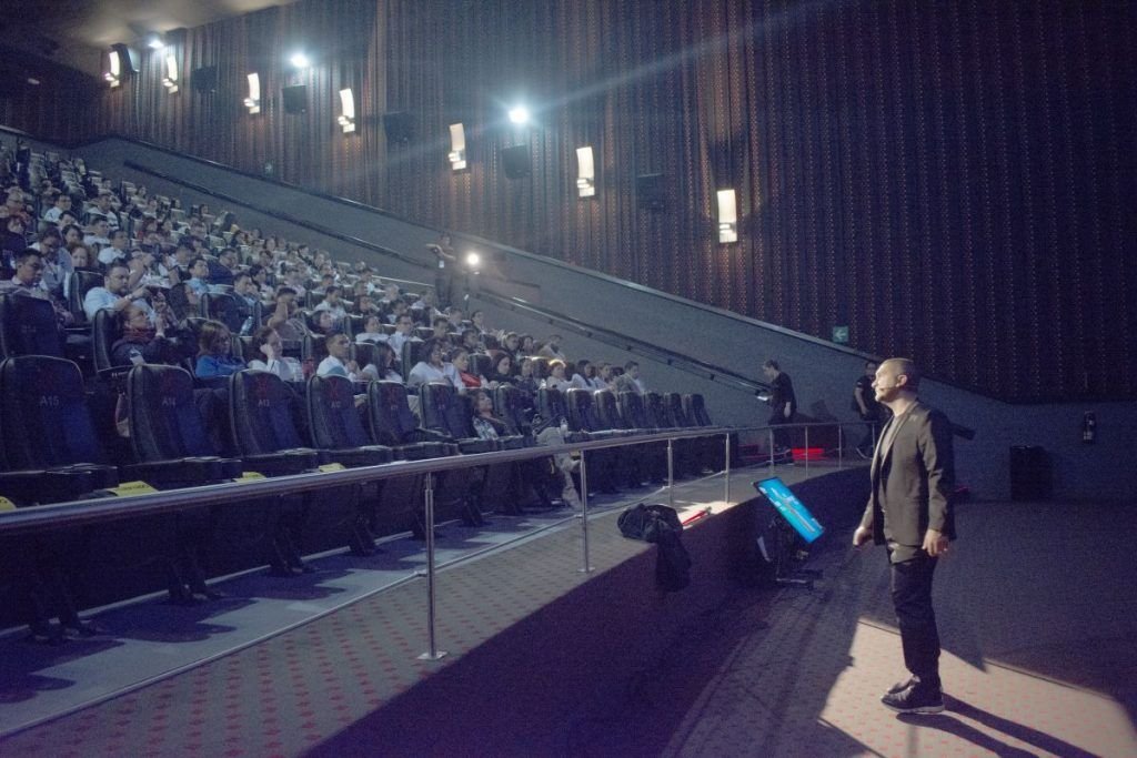 Foro internacional de ventas; La Guerra de las Ventas. Grupo Buró, Guatemala. Octubre 4 de 2019